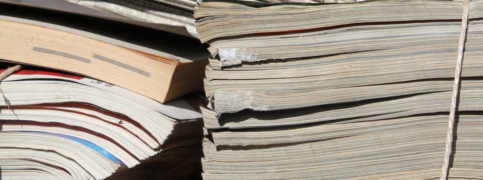 Schützen sammeln Altpapier