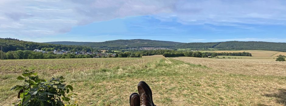 Teil 3: Die Panoramabank in Oberseelbach: Wo man mit Aussicht die Seele baumeln lassen kann