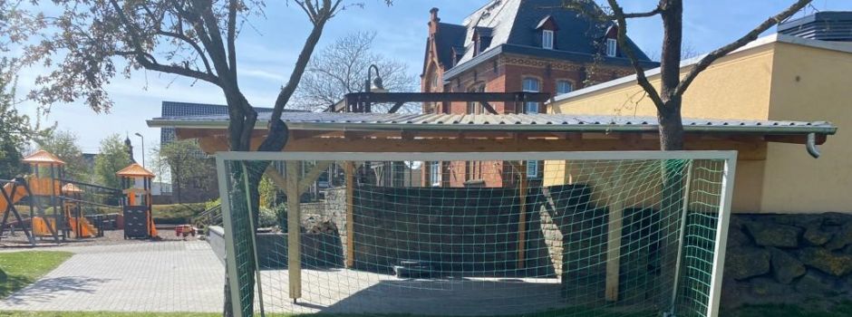 Neues Fußballtor