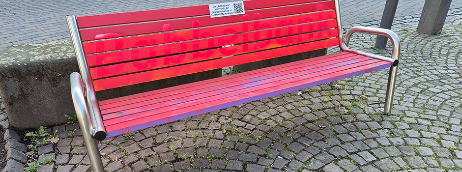 Farbe drüber, Vielfalt weg: Vandalismus an der Niersteiner „Babbelbank“