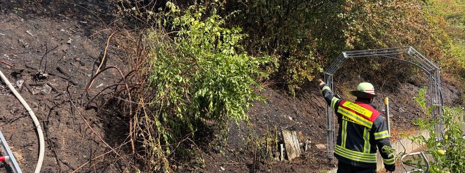 Feuer an Bahndamm bei Wiesbadener Kaiserbrücke
