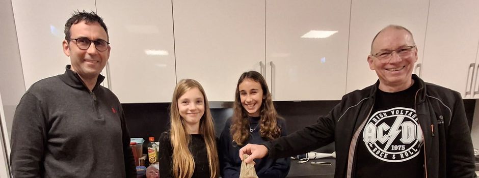 Spenden von den Glitzertattoos für unsere Jugend