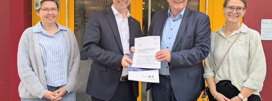 Buntenskampschule: Staatssekretär überreicht Förderbescheid über rund 1,6 Millionen Euro