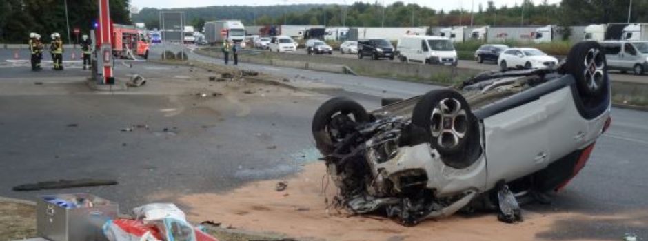 Schwerer Unfall auf Raststätte Medenbach-West