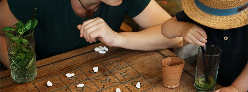Frischer Pflaumenkuchen und alte Spiele zum Café Spielerey am 8. und 9. August in Seitenroda