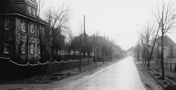 Herzebrocks alte Häuser: Uthofstraße in den 1930-Jahren