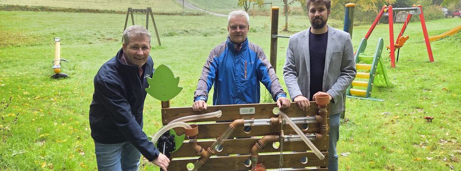 Die EAM sponsert Spielgerät für den Spielplatz an der Grillhütte in Quentel