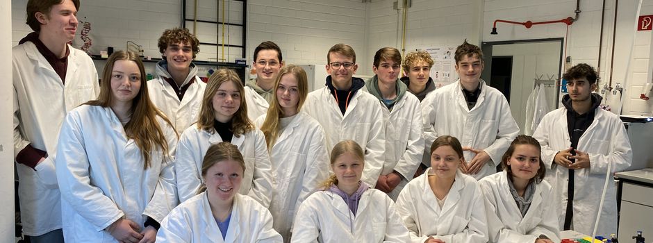 VZG-Bio-LK Q2 forscht im Teutolab Biotechnologie der Uni Bielefeld