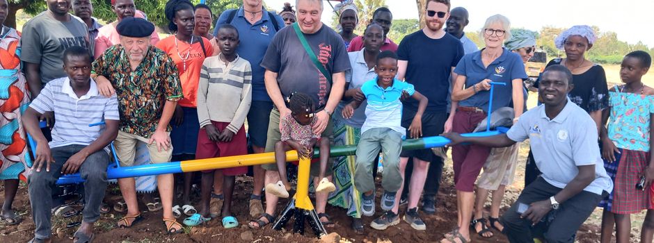 Zwei neue Spielplätze für Ngora in Uganda
