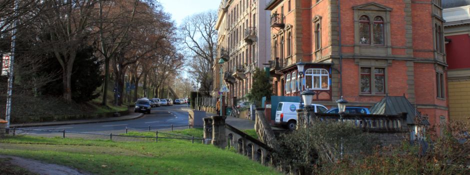 Junge Frau (17) wird in Mainzer Altstadt angegriffen und rassistisch beleidigt