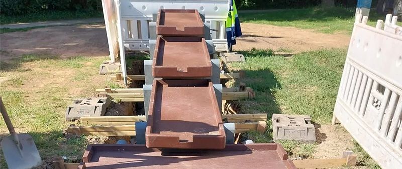 Zeugen gesucht: Neue Niersteiner Matschspielanlage nach Vandalismus gesperrt