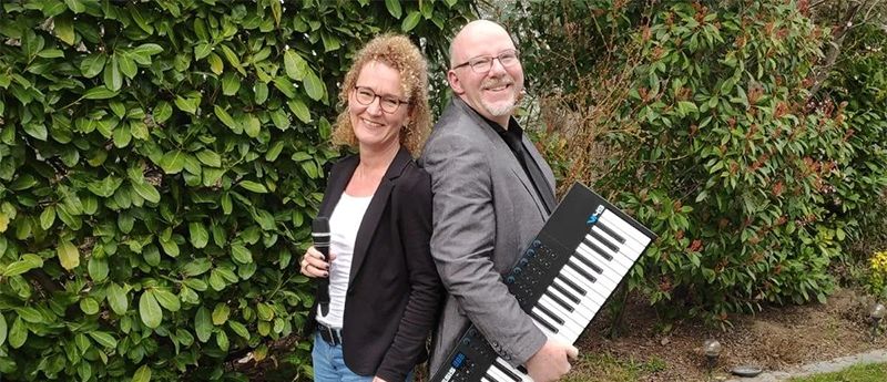 Musikalische Zeitreise im Niersteiner Rathaus: „Voice & Keys“ live erleben