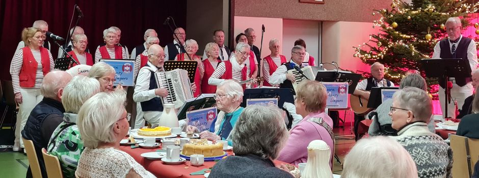 Kaffee, Torten und Programm