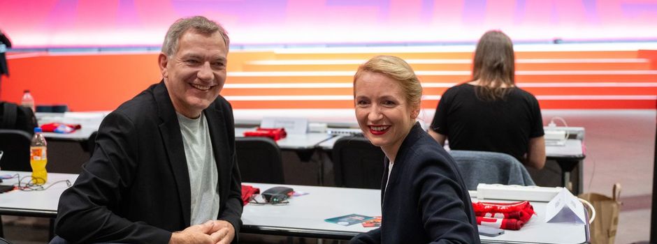 Neue Linken-Spitze: Schwerdtner und van Aken gewählt