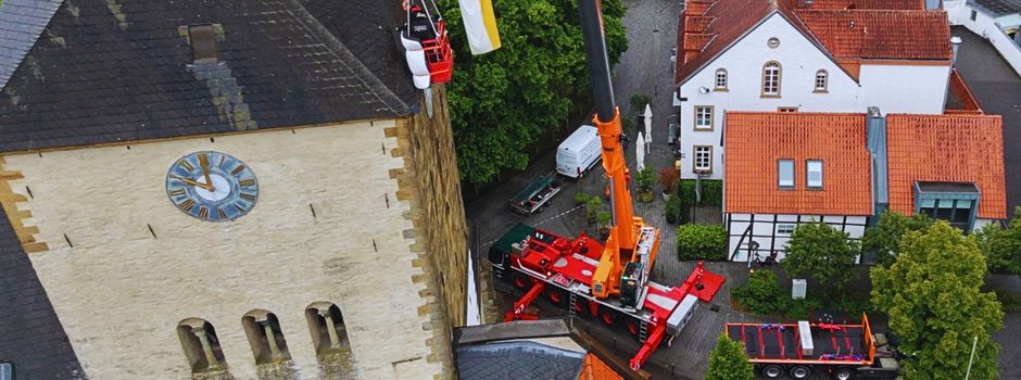 Bis zur Turmspitze: Dachdecker‑Kunst am Turm der Pfarrkirche St. Christina früher und heute