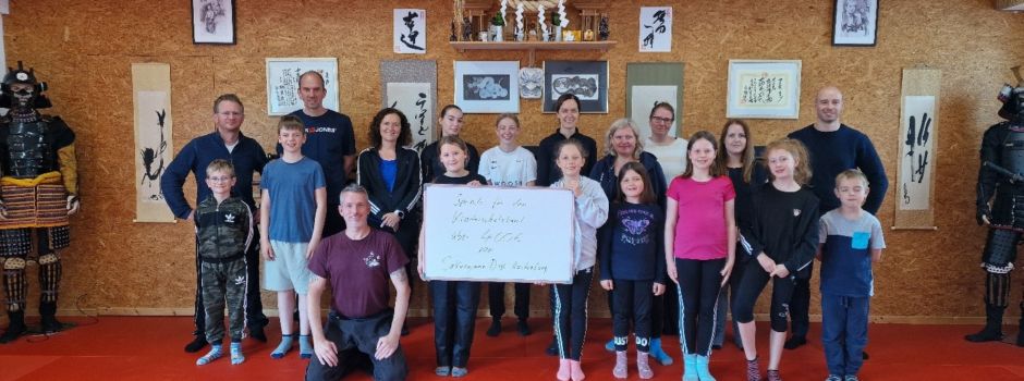 Erfolgreicher Selbstbehauptungskurs im Sakurayama-Dojo