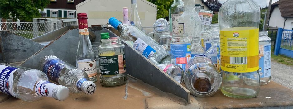Babygläschen und Wodkaflaschen