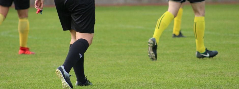 Skandal bei D-Jugend-Spiel in Bad Ems: Zuschauer schlägt Schiedsrichterin ins Gesicht