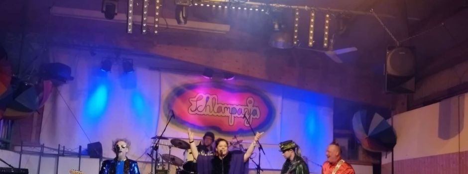 Die Wildnis wurde gerockt.