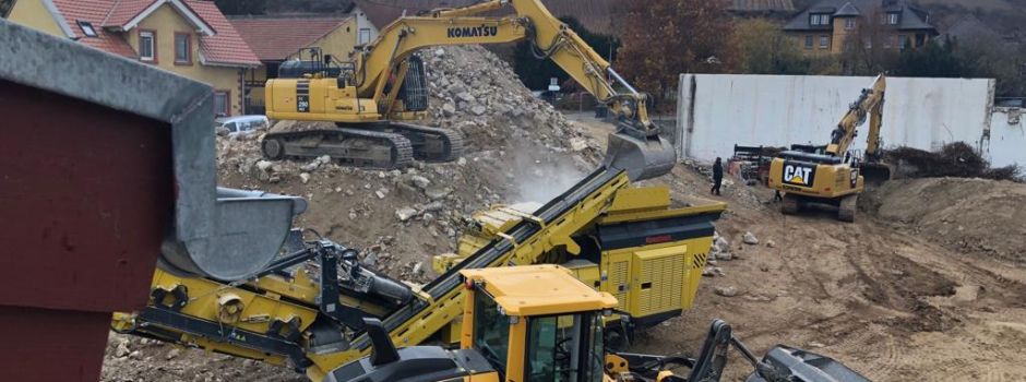 Die vorbereitenden Maßnahmen für den Baustart der Wohnresidenz Spiegelberg in Nierstein sind in vollem Gange.