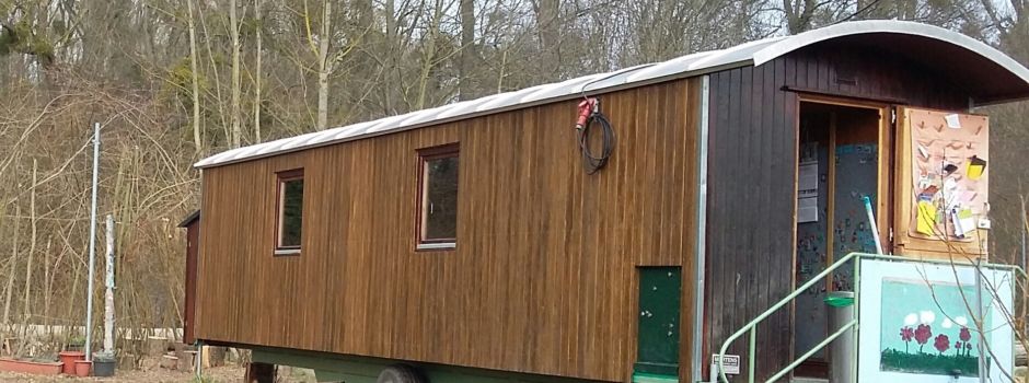 Bauwagen des Naturkindergartens in Oppenheim wieder auf der Festwiese