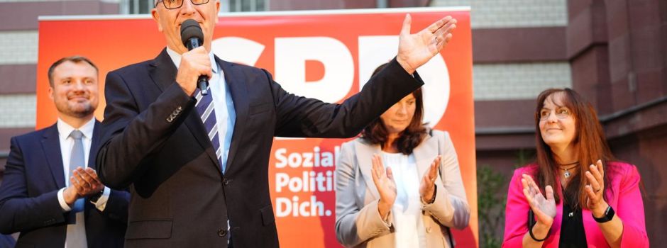 Ein sozialdemokratischer Held und ein Kanzler auf Bewährung