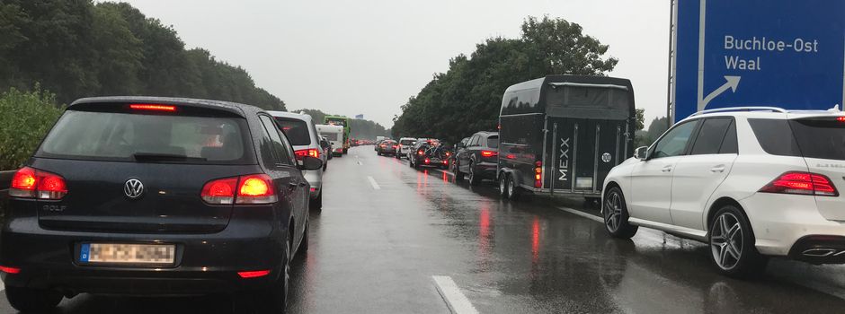 Ferienstart im Norden: Hohe Staugefahr auf wichtigen Reiserouten