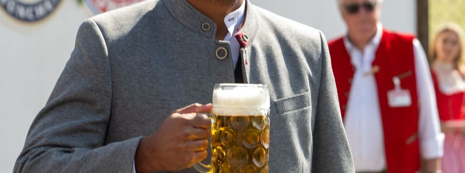 Wiesn-Hit begeistert Kompany - Alonso kommt ohne Lederhose