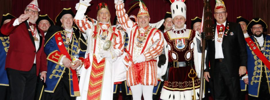 Mir Jecke fiere all zesamme: Sessionseröffnungsball vom Festkomitee Rheidter Karneval