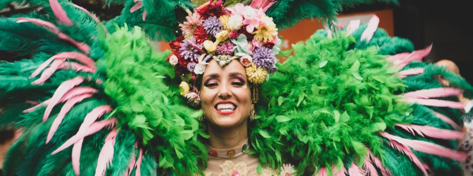 Samba und rodeln für die Ernte: So feiern andere Länder Fasching