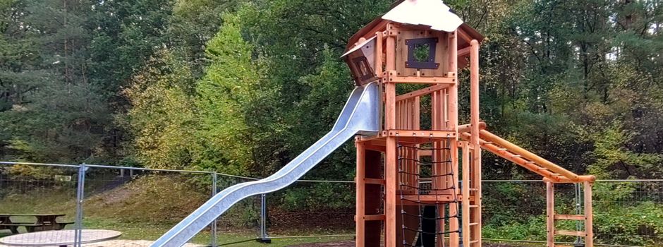 Neuer Kletterturm für den Spielplatz Westerblöcken