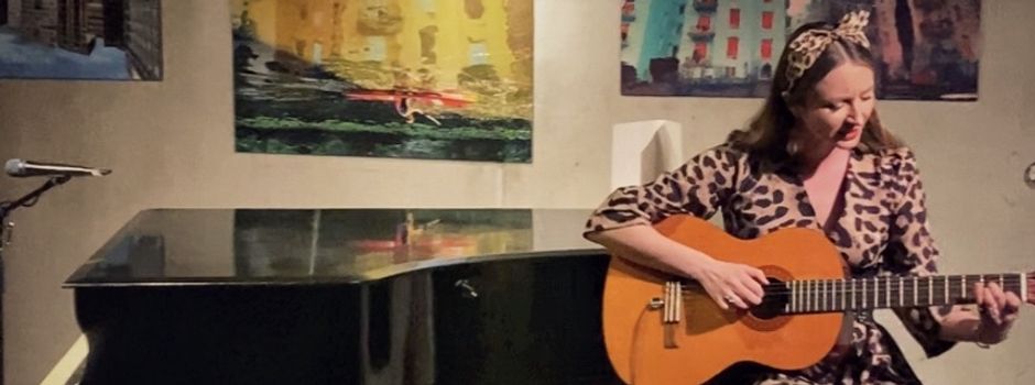 „Latinakatze“ auf der Bühne