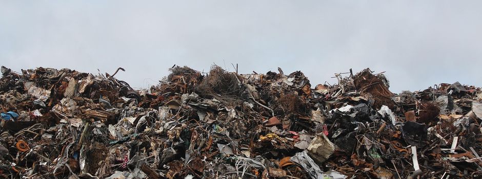 Vandalismus in der Gemeinde Teistungen: Erneut Schäden und Vermüllung öffentlicher Plätze

