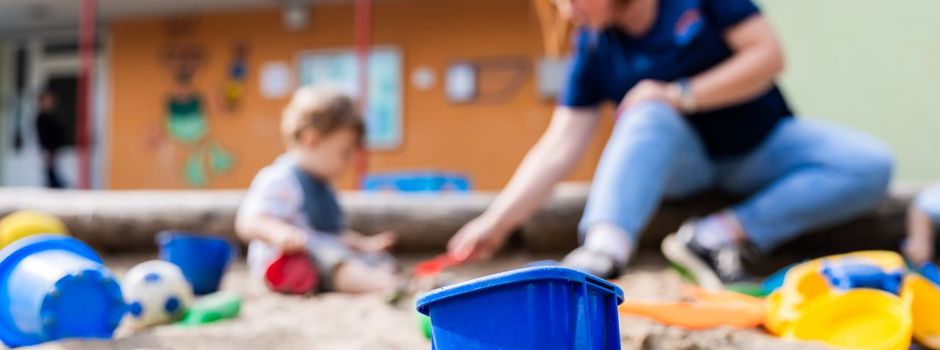 300.000 Kitaplätze fehlen - Ost-West-Spaltung