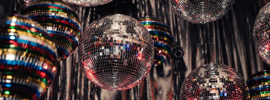 2G und 2G plus: Diese Regelungen gelten in den Augsburger Clubs