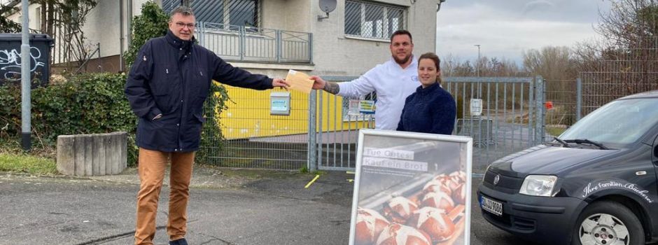 Bäckerei Müller sammelt bei Glühweinbrot-Aktion 1.000 Euro für den guten Zweck