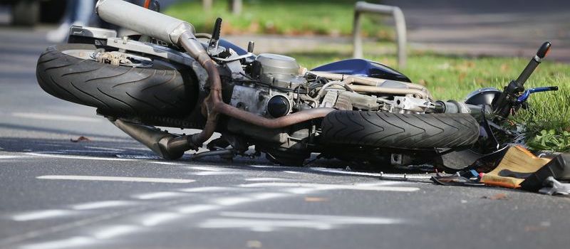 Schwerer Motorradunfall auf der B257 nahe Nürburgring – mehrere Verletzte