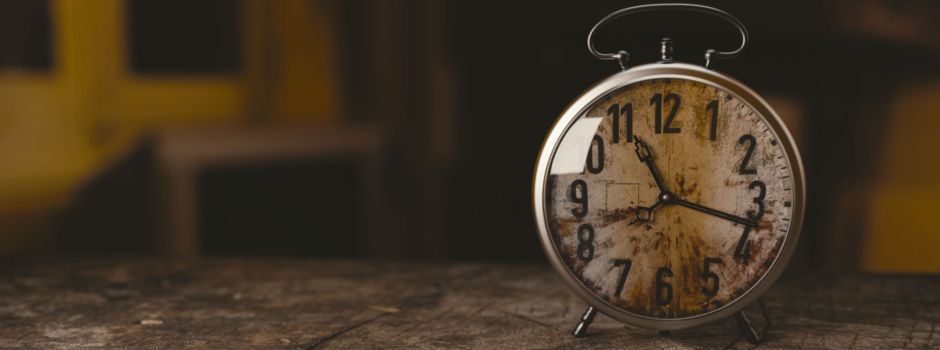 Ein Tanz mit der Zeit: Die Zeitumstellung steht vor der Tür 2024