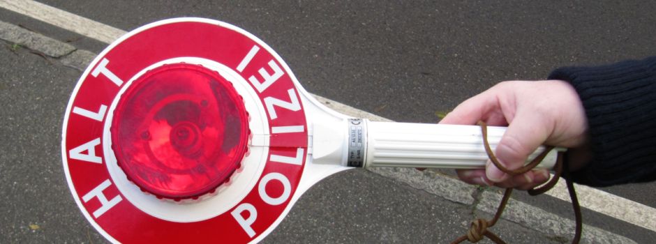 Nicht angeschnallt: Polizei erwischt Eltern vor Kindergarten in Rheinbrohl