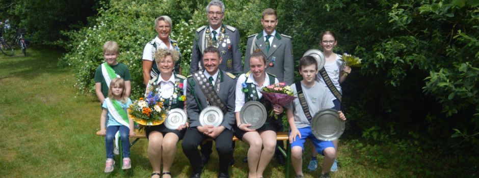 Vollbesetztes Schützenhaus in Blumenthal