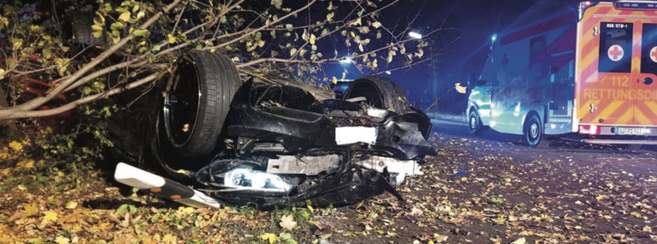 Update: Totalschaden bei Verkehrsunfall in Niederkassel