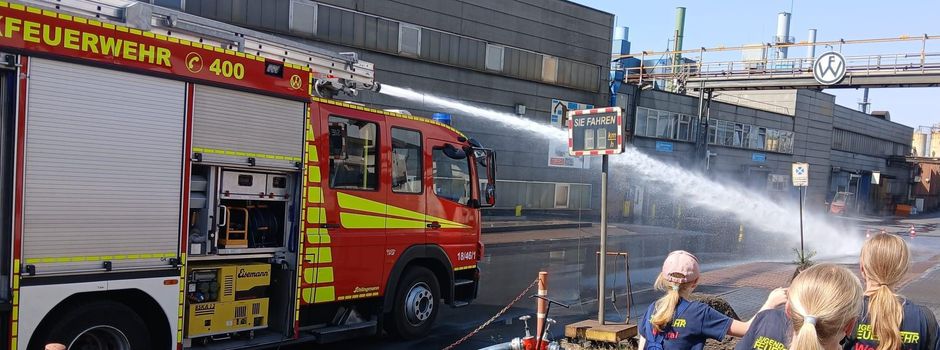 Jugendfeuerwehr zu Gast bei der Werkfeuerwehr Fritz Winter 