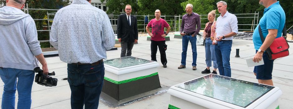 Hugo-Ball-Gymnasium: Modernisierung der Dächer vor Abschluss
