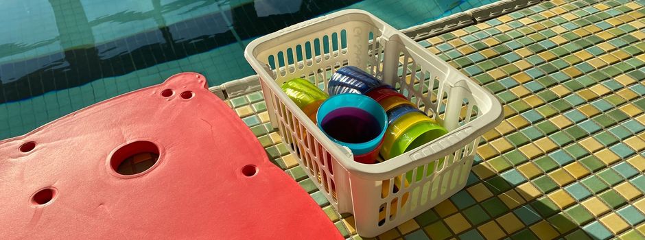 GL Schwimmschule startet neue Kurse: Wassergewöhnung für Babys und Aquafitnesskurs für Schwangere