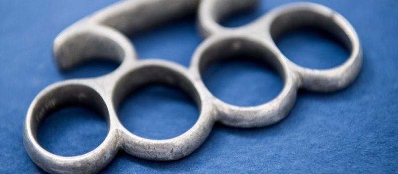 Koblenz: 16-jähriger Schüler wegen Waffenhandels von Schule ausgeschlossen