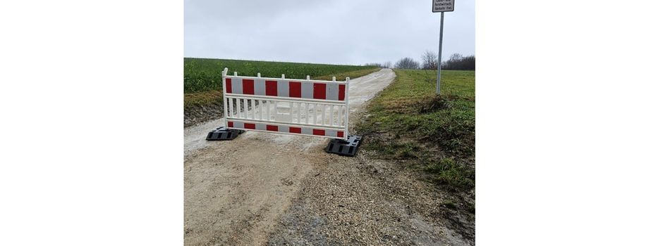 Sperre Feldweg Unterweilbach-Hebertshausen