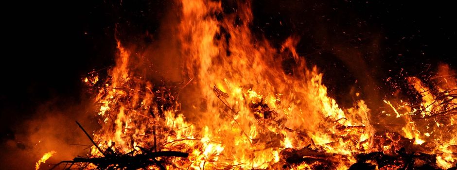 After Hour Osterfeuer