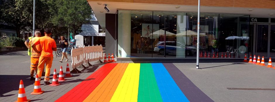 Mainz hat jetzt einen Regenbogen-Zebrastreifen