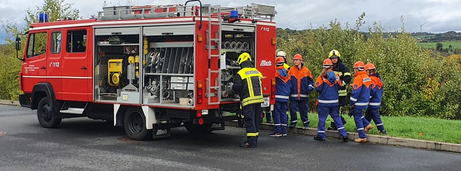 Jugendfeuerwehr bei Großübung im Einsatz