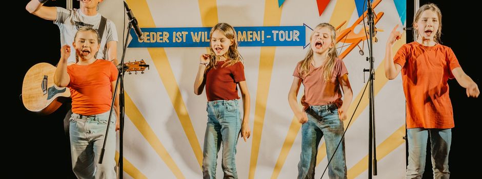 Gute Laune beim Mitmach-Konzert des Kinderliedermachers Mike Müllerbauer am 31. Janaur